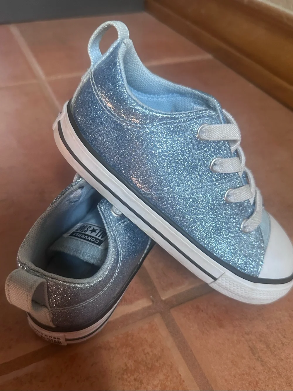 Converse classic low